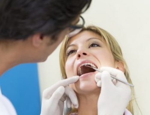 How to Deal With a Permanent Tooth Coming Loose