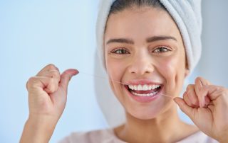 The Secrets To Cleaning Between Teeth!